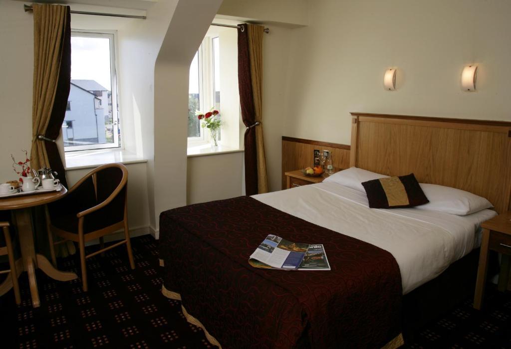 Bush Hotel County Leitrim Dış mekan fotoğraf